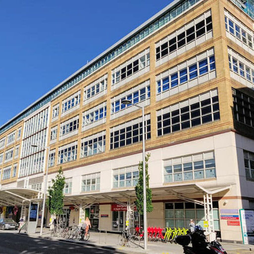 Front of Chelsea Westminster Hospital